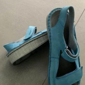 Naot Sandals size 8- Zinnia 17120